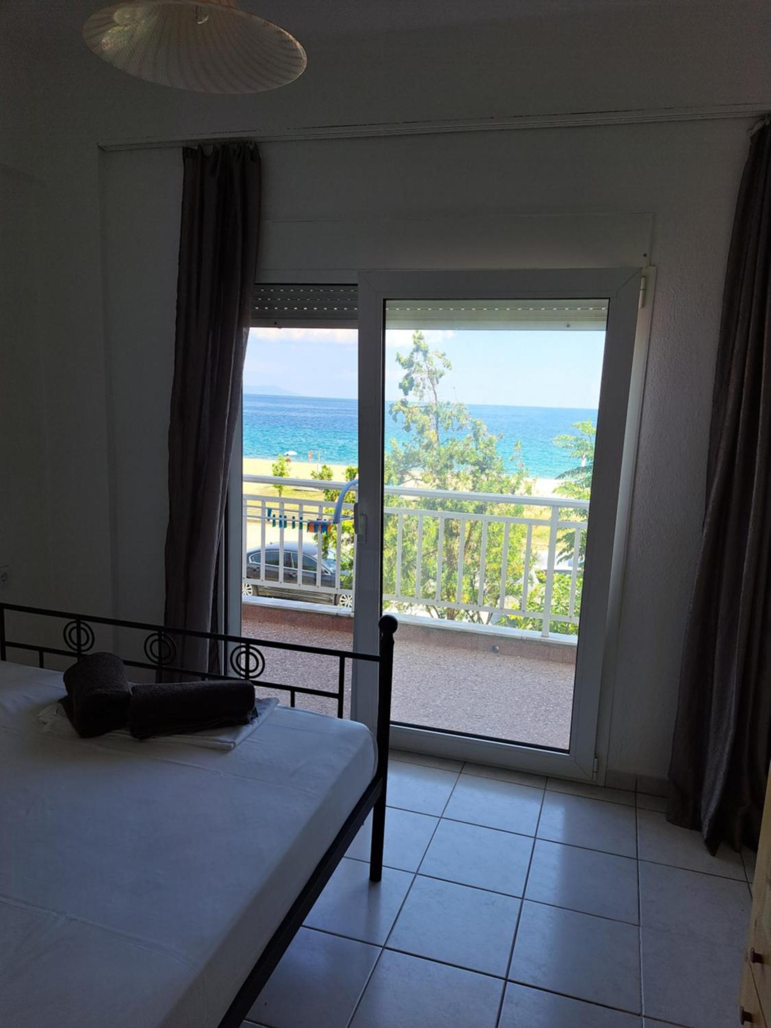 Blue Horizon Apartment Vrasná Kültér fotó