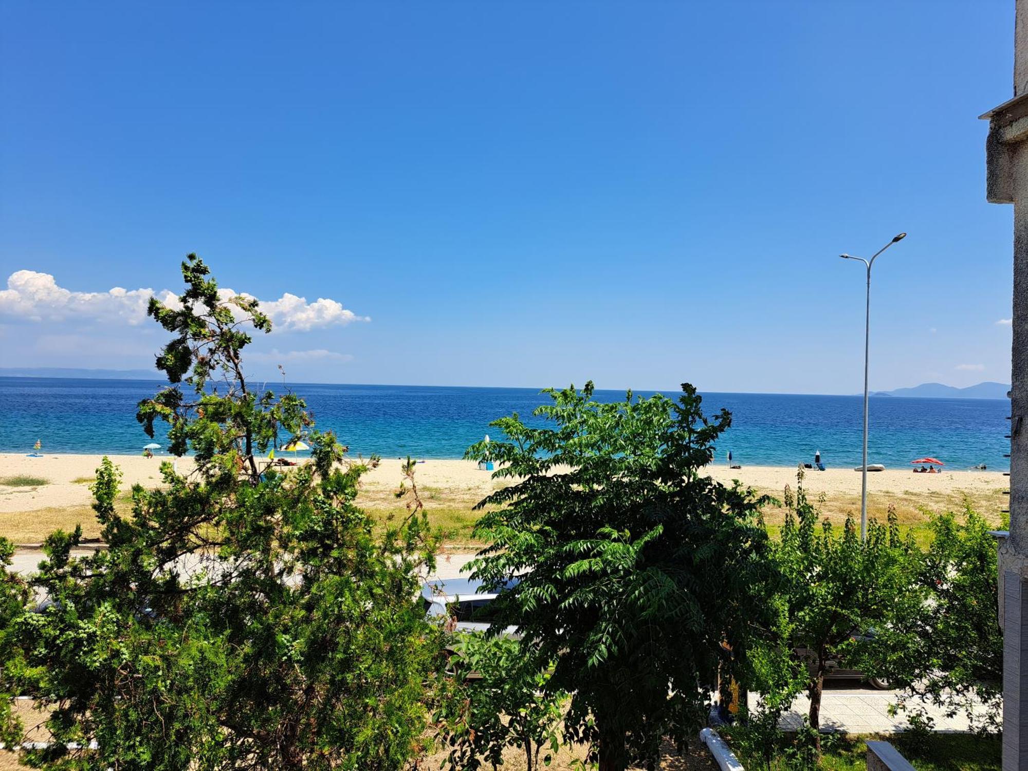Blue Horizon Apartment Vrasná Kültér fotó